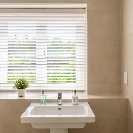 Hazelseat House *